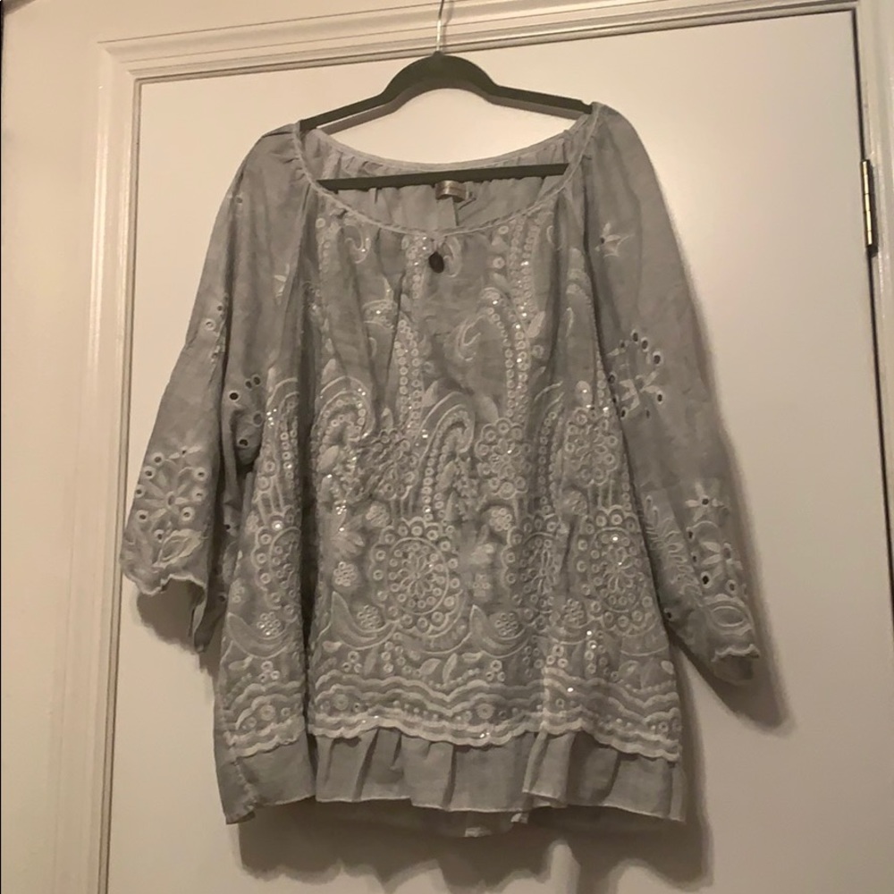 Simply Couture gray embroidered 3xl blouse